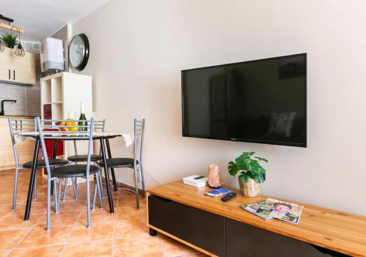 Cosy Apartment In Los Cristianos 5Min To The Ocean Kültér fotó