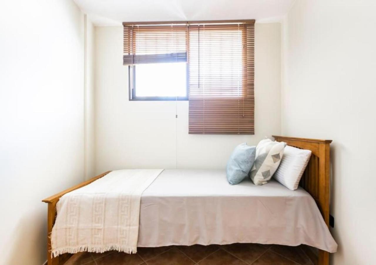 Cosy Apartment In Los Cristianos 5Min To The Ocean Kültér fotó