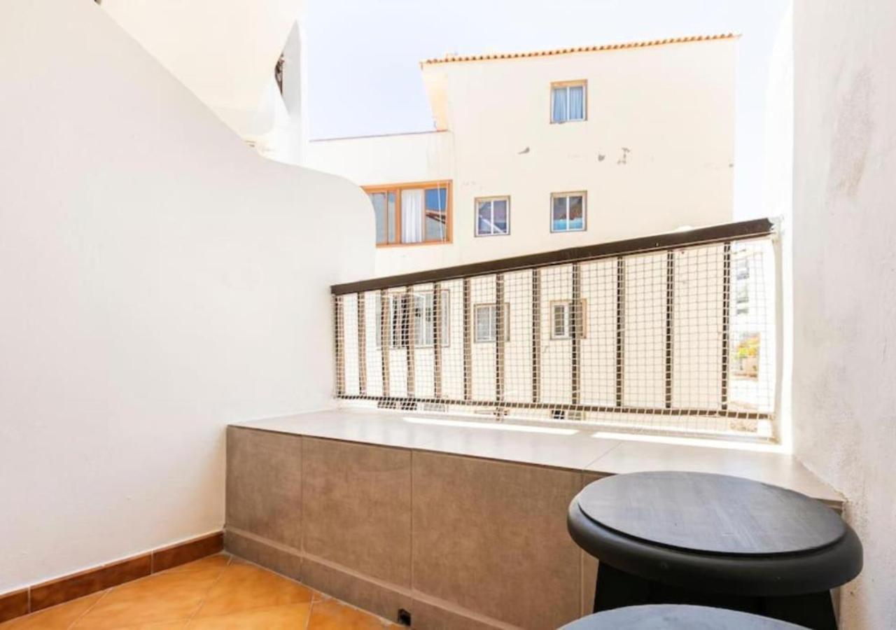 Cosy Apartment In Los Cristianos 5Min To The Ocean Kültér fotó