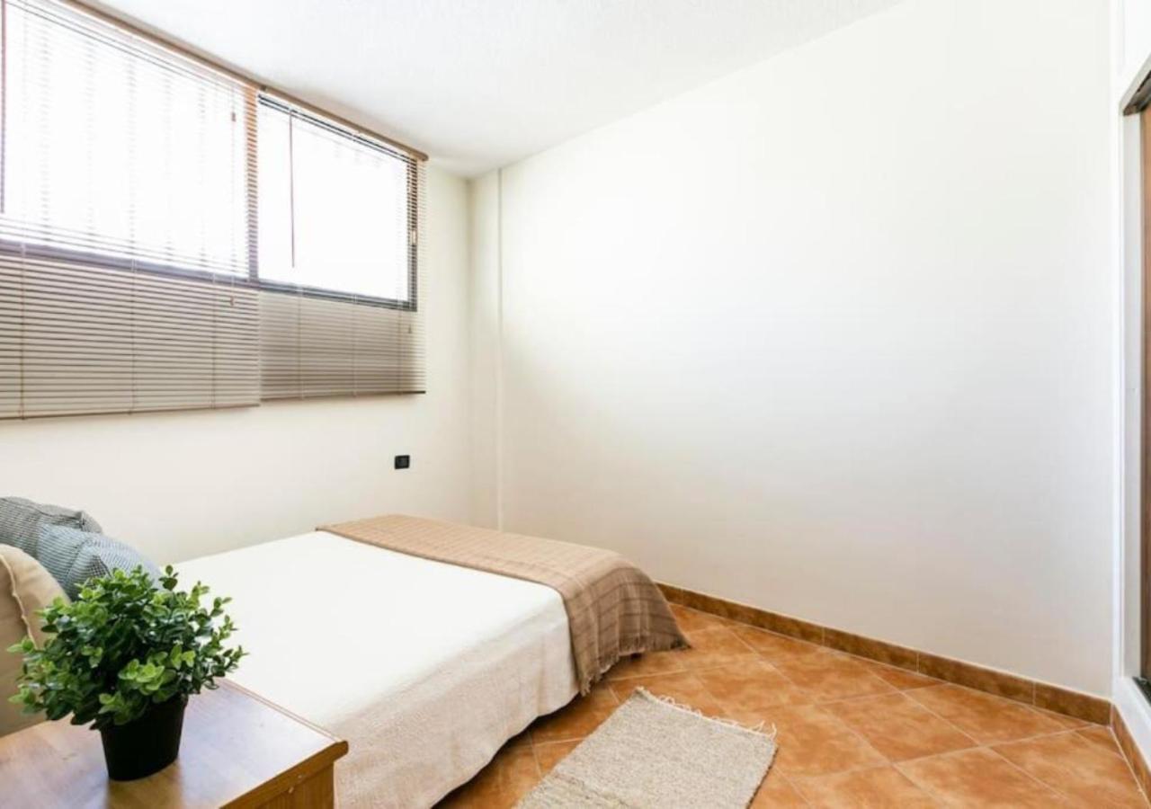 Cosy Apartment In Los Cristianos 5Min To The Ocean Kültér fotó